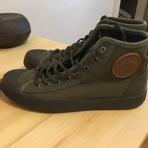 Palladium high tops, chucks, unisex